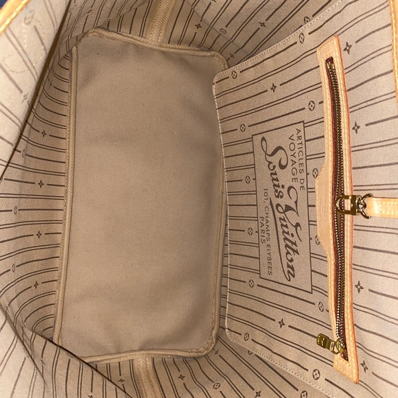 **SOLD**Louis Vuitton Neverfull GM Monogram Tote - Picture 7 of 16